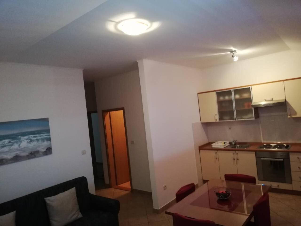Apartments Cepo Makarska Exterior foto